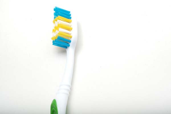 Are You Brushing Your Teeth The Right Way?