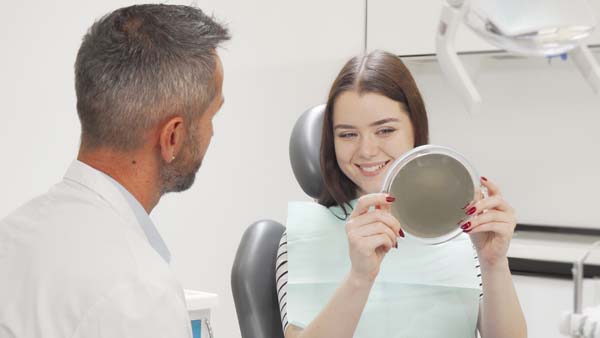 How Dental Bonding Is Used To Fix Damaged Teeth